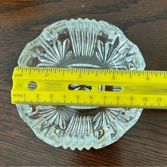 MCM Cut Glass 4” Round STAR SHAPES DESIGN Ashtray Starburst. 4 available EUC - Picture 4 of 4